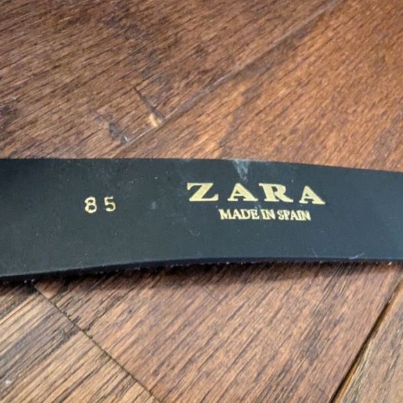 Zara snakeskin belt with gold hardware Size 85 made in Spain - Picture 3 of 11